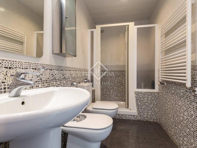 Foto 67683243-10c7-42da-a8e5-823b14c9f978. Xalet amb aparcament piscina a La Plana-Bellsoleig Sant Just Desvern