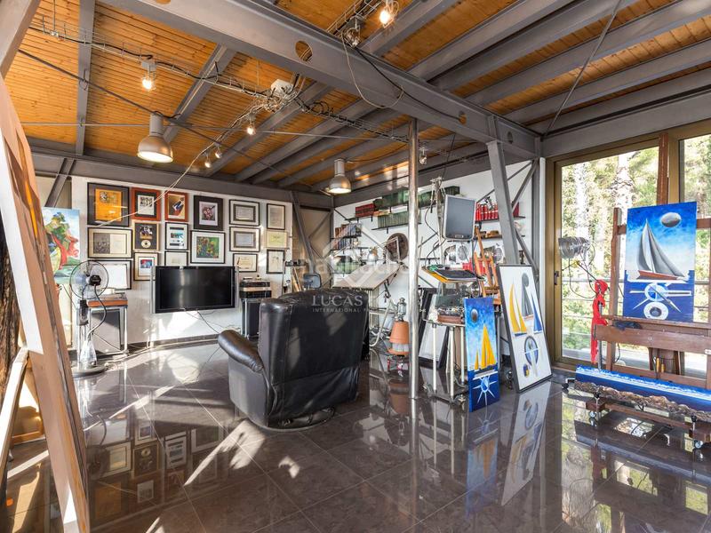 Foto a79fda1c-3b13-487e-af6a-e3e1d07668d8. Xalet amb aparcament piscina a La Plana-Bellsoleig Sant Just Desvern