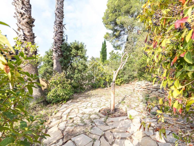 Foto f9e6840b-5150-444a-b891-30a5ba893b11. Xalet amb aparcament piscina a La Plana-Bellsoleig Sant Just Desvern