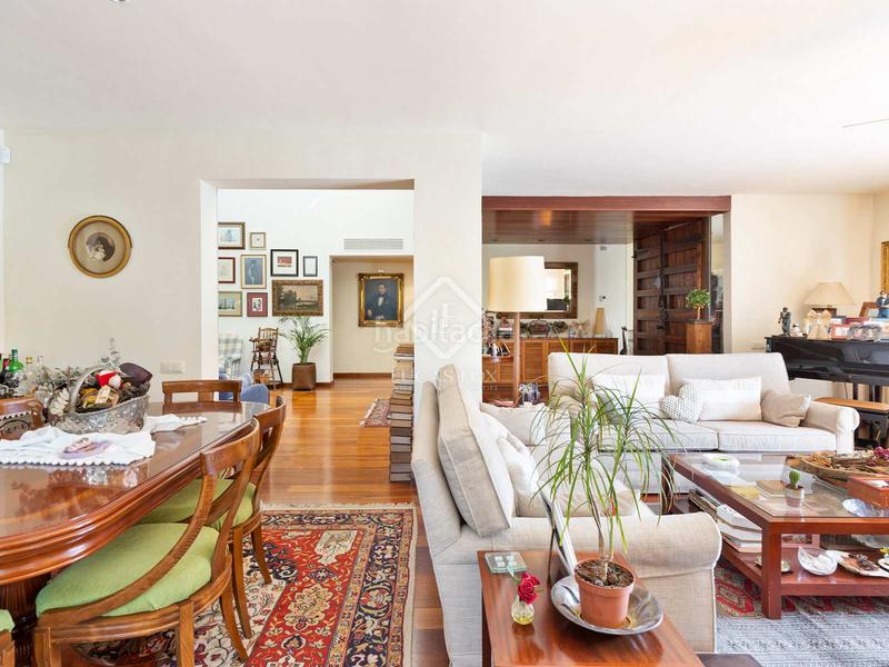 Foto 07ed147a-aaee-4850-ad47-187d94fc5a2c. Chalet avec chauffage parking piscine dans Mira-sol Sant Cugat del Vallès