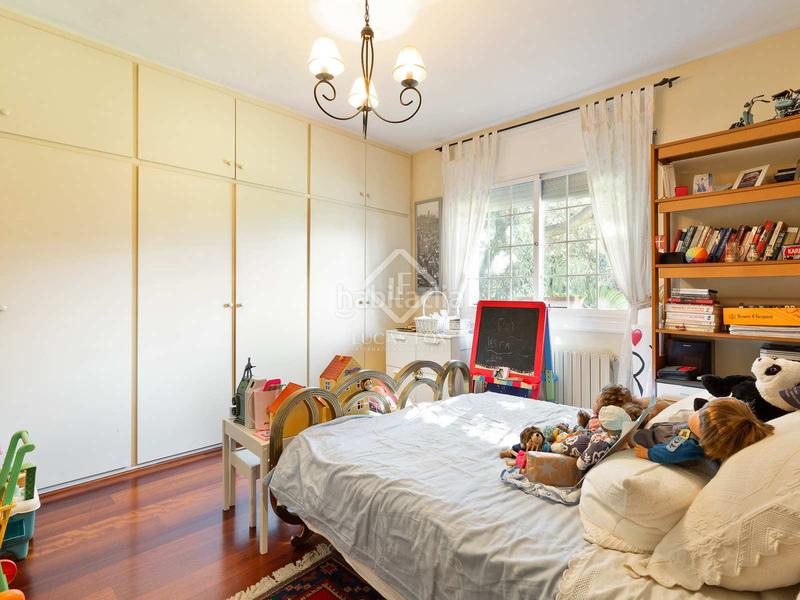 Foto 1227a544-14c1-498a-9e62-7ad2ddb89d8a. Chalet avec chauffage parking piscine dans Mira-sol Sant Cugat del Vallès