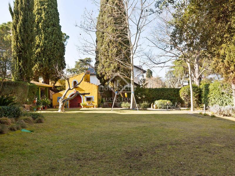 Foto 384bbb1c-e438-4551-a875-934133cc62aa. Chalet avec chauffage parking piscine dans Mira-sol Sant Cugat del Vallès