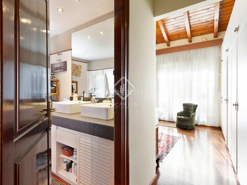 Foto 8821644a-0291-4af0-9a90-dc19c8a3cbd9. Chalet avec chauffage parking piscine dans Mira-sol Sant Cugat del Vallès