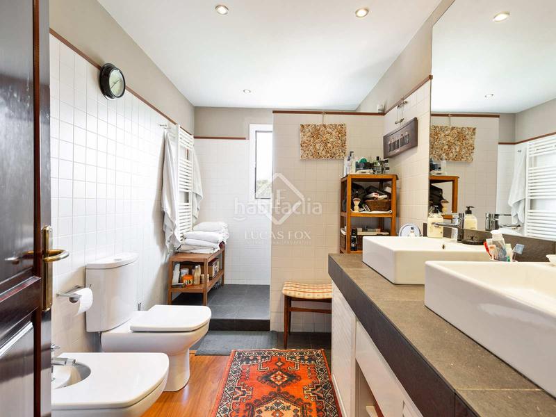 Foto b1c99144-78af-4bbb-8f63-671429c7926b. Chalet avec chauffage parking piscine dans Mira-sol Sant Cugat del Vallès