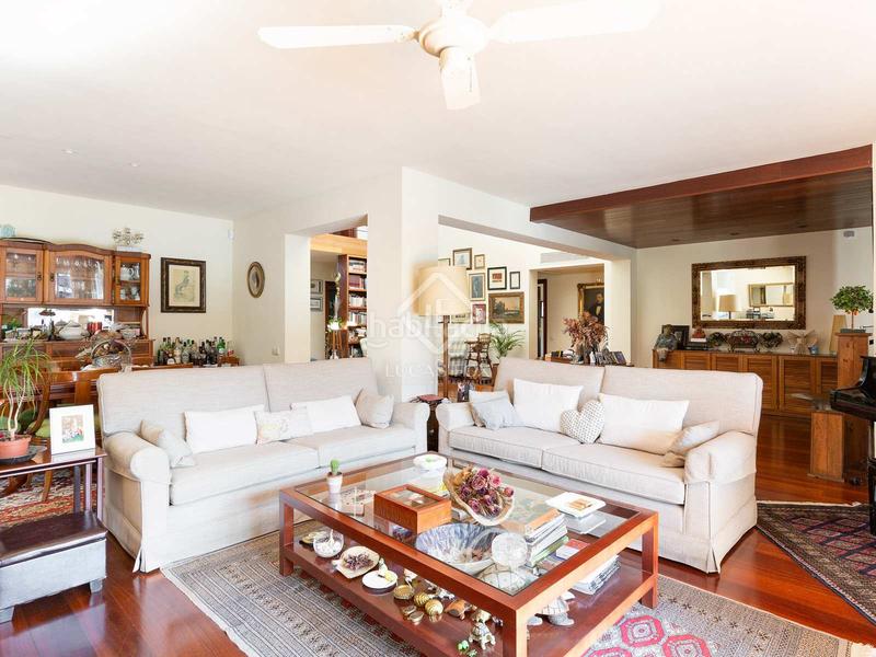 Foto b5b5ec81-2d18-45be-ac1e-84cb61bd349d. Chalet avec chauffage parking piscine dans Mira-sol Sant Cugat del Vallès