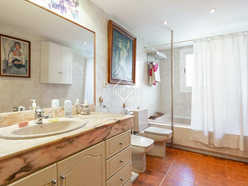 Foto db57266f-40cf-4fdc-a942-fc437bb4bbcf. Chalet avec chauffage parking piscine dans Mira-sol Sant Cugat del Vallès