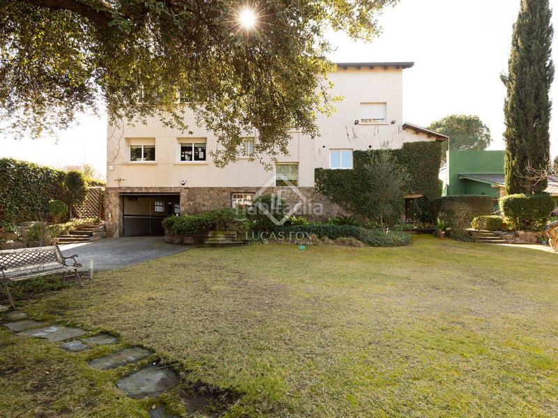 Foto e1d2b09d-d13a-46b0-bf1d-0d7c68296b48. Chalet avec chauffage parking piscine dans Mira-sol Sant Cugat del Vallès