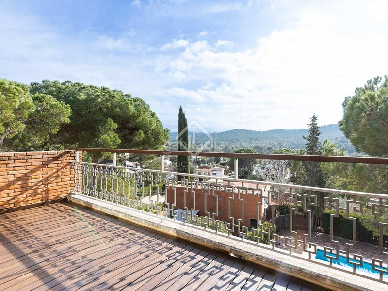 Foto 68ff921c-9094-49af-b866-7ee465419377. Chalet magnífica casa con vistas en venta en Valldoreix en Sant Cugat del Vallès