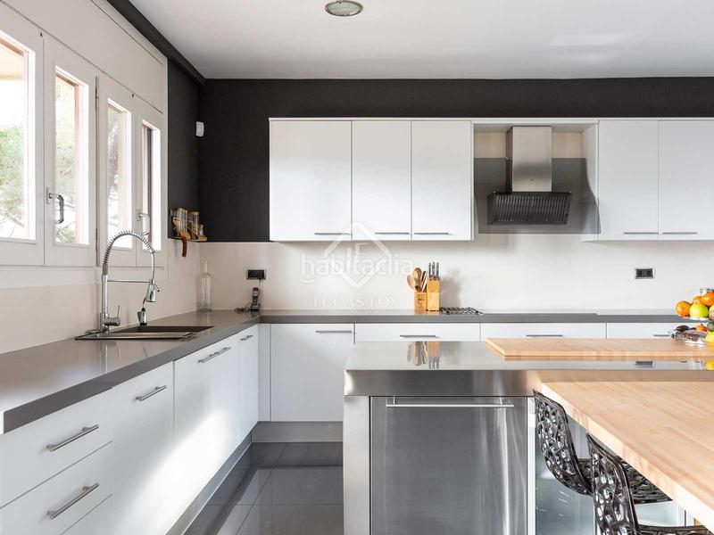 Foto e2d9099a-0236-4ab4-a639-90bffdac818f. Chalet magnífica casa con vistas en venta en Valldoreix en Sant Cugat del Vallès