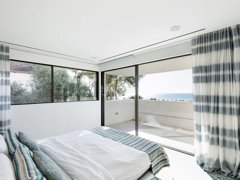 Foto b8d21b39-70ab-4268-aaaf-327422c76534. Xalet amb aparcament piscina a Bellamar Castelldefels