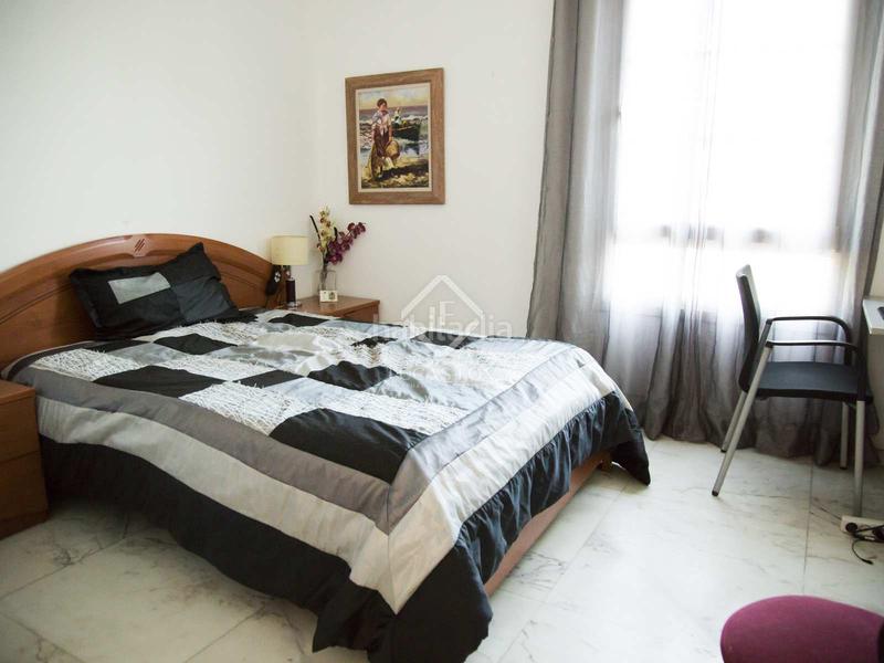 Foto 016a22cb-520c-4faf-a9a5-d2374f1ab6f6. Chalet casa de lujo de 6 dormitorios con piscina en venta mar en Gavà