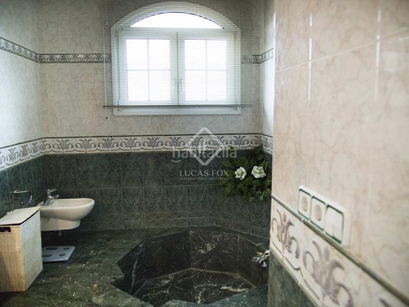 Foto 4dfa9d32-824e-4e20-9079-c148026adad4. Chalet casa de lujo de 6 dormitorios con piscina en venta mar en Gavà