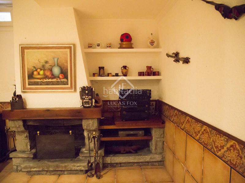 Foto 78ba20c2-0c18-46d3-99ec-0f7f25c14522. Chalet casa de lujo de 6 dormitorios con piscina en venta mar en Gavà