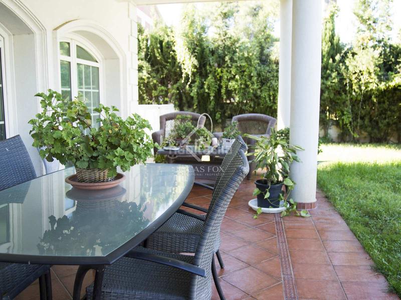 Foto 91afdabd-f3c3-4a87-b0f7-5c3034271da2. Chalet casa de lujo de 6 dormitorios con piscina en venta mar en Gavà