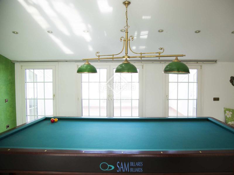 Foto a7a26463-37d5-4555-82eb-3c80f0e55eaa. Chalet casa de lujo de 6 dormitorios con piscina en venta mar en Gavà