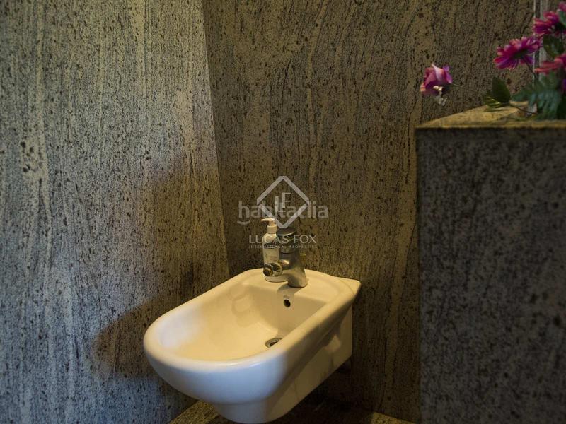Foto d84ffd91-9611-494a-97a6-80a0ddf17ab2. Chalet casa de lujo de 6 dormitorios con piscina en venta mar en Gavà