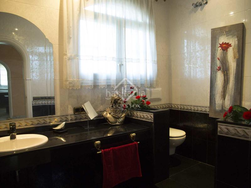 Foto ed449c44-00f2-4a36-be92-6a2c7ec8ee37. Chalet casa de lujo de 6 dormitorios con piscina en venta mar en Gavà