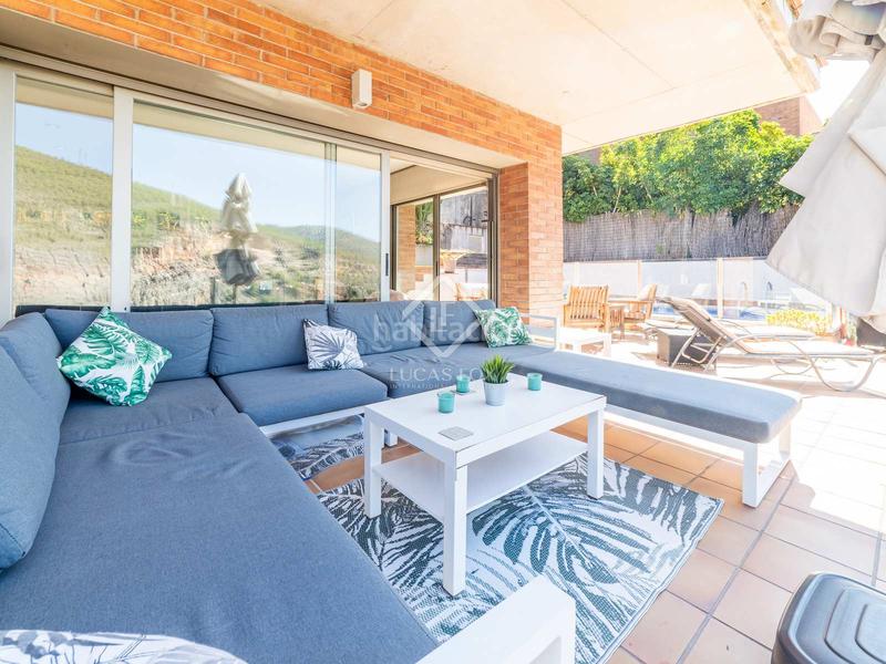 Foto 472388fd-202d-4749-9c45-d91ac6be9663. Chalet magnífica casa con vistas excepcionales en venta en botigues en Sitges