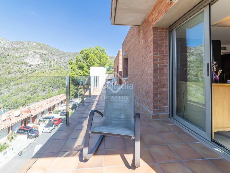 Foto 52073dd0-7d8e-434d-8c82-2fb8f3739145. Chalet magnífica casa con vistas excepcionales en venta en botigues en Sitges