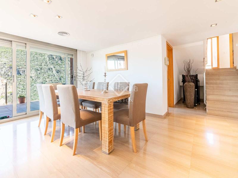 Foto 63abfc7e-634c-4fd0-b3ad-46e6de93c0e5. Chalet magnífica casa con vistas excepcionales en venta en botigues en Sitges