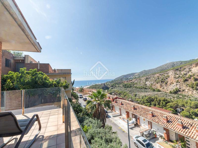 Foto b253a157-fa11-4412-a196-4d95062538e3. Chalet magnífica casa con vistas excepcionales en venta en botigues en Sitges