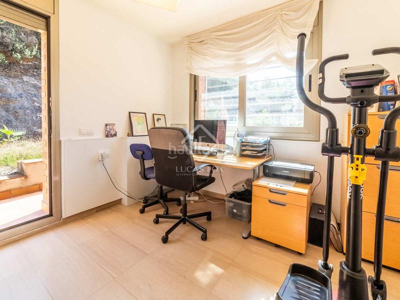 Foto f8c1e9ad-d6d4-478a-9feb-3ba77f03d41a. Chalet magnífica casa con vistas excepcionales en venta en botigues en Sitges