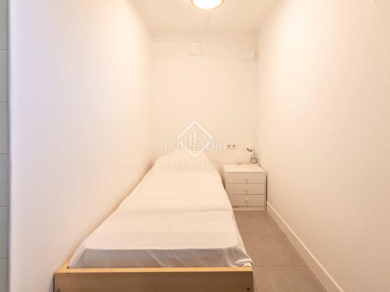 Foto 04cbd996-a87f-4b98-b21c-ec8189cb3af4. Chalet casa adosada en venta en primera línea de mar mar, una zona exclusiva muy cerca de barcelona. en Gavà