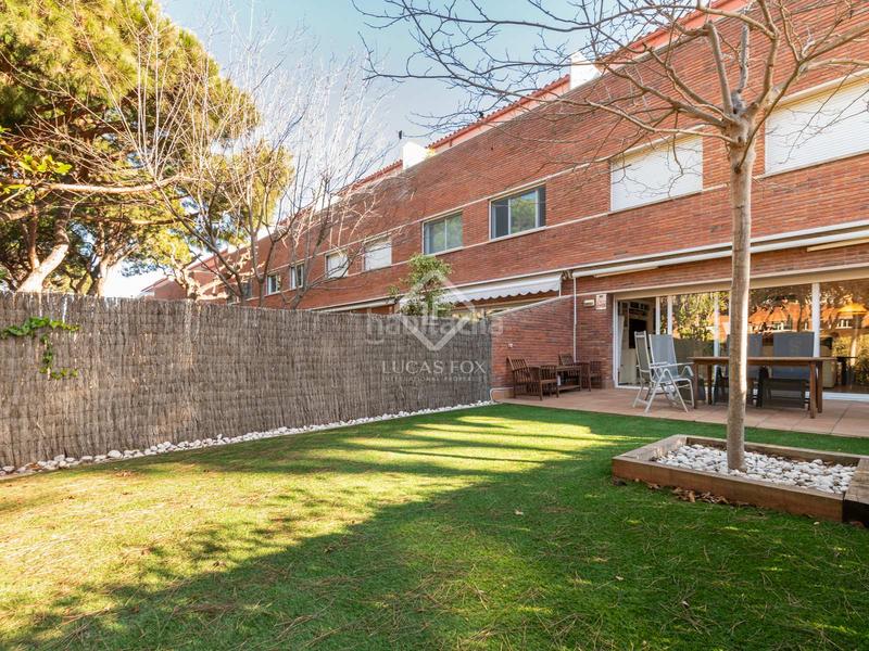 Foto 29755802-66db-4e9f-b682-fb7be4cd37f2. Chalet casa adosada en venta en primera línea de mar mar, una zona exclusiva muy cerca de barcelona. en Gavà