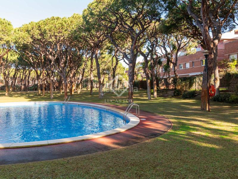 Foto 4266f44e-be31-4b9d-8d61-ce2f122c6206. Chalet casa adosada en venta en primera línea de mar mar, una zona exclusiva muy cerca de barcelona. en Gavà