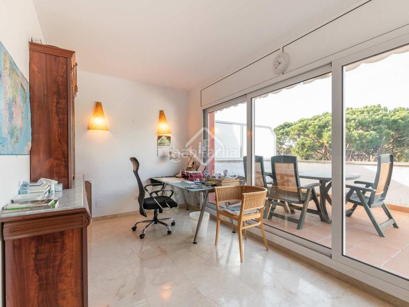 Foto f0c652d9-1d89-4323-b168-750031f657ec. Chalet casa adosada en venta en primera línea de mar mar, una zona exclusiva muy cerca de barcelona. en Gavà