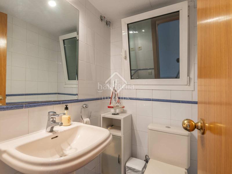 Foto f93c99de-501d-4631-944a-1c007744020a. Chalet casa adosada en venta en primera línea de mar mar, una zona exclusiva muy cerca de barcelona. en Gavà