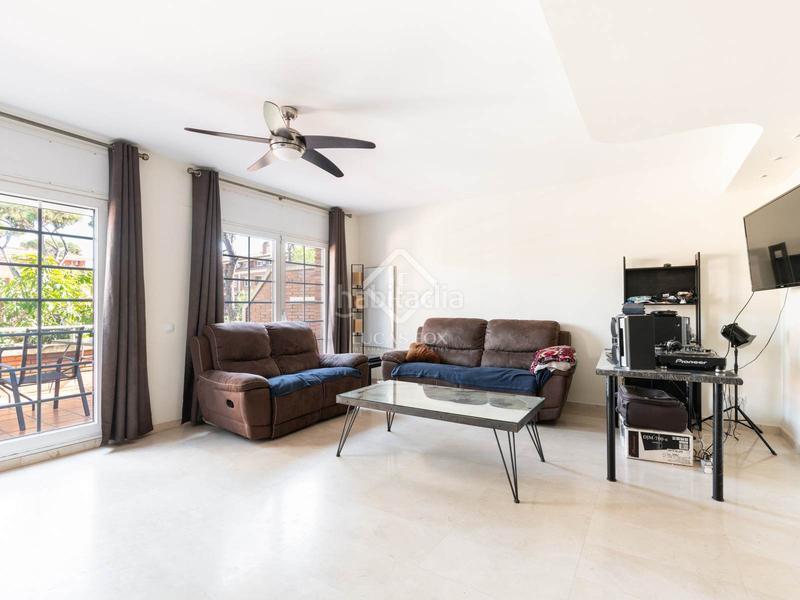 Foto 017847db-73ed-4bc4-920d-708ae071d624. Chalet magnífica casa adosada en venta, en una de las comunidades más exclusivas mar, barcelona. en Gavà