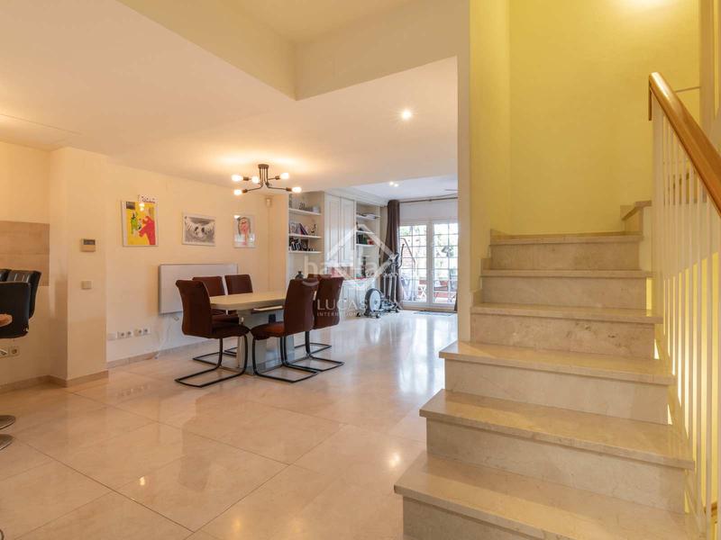Foto b9a719a4-595c-4a3e-a33c-300bc2838dae. Chalet magnífica casa adosada en venta, en una de las comunidades más exclusivas mar, barcelona. en Gavà