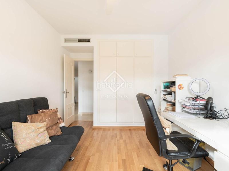 Foto cd3813b3-f30d-48a2-af18-6a38dc7fc674. Chalet magnífica casa adosada en venta, en una de las comunidades más exclusivas mar, barcelona. en Gavà