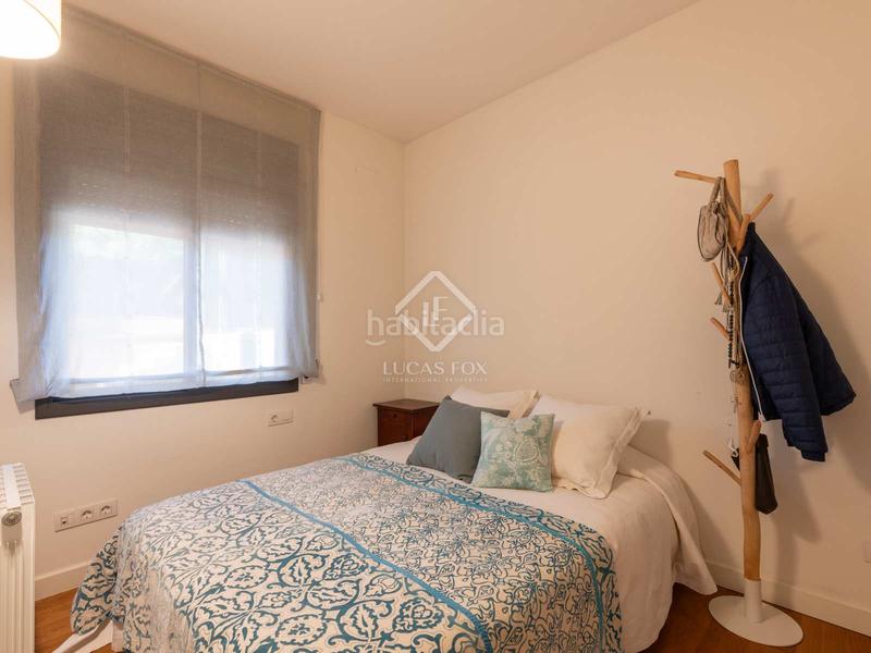 Foto 1a63ee19-c8f0-4731-9b6f-8727d35528d2. Chalet avec chauffage parking piscine dans Montmar Castelldefels