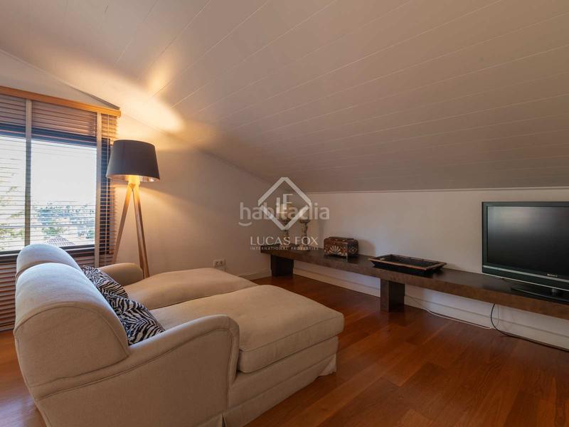 Foto 364374ff-0519-47e1-82c9-b4f24fc1f419. Chalet avec chauffage parking piscine dans Montmar Castelldefels