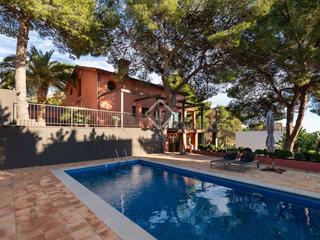 Chalet à Montmar. Casa con una parcela de 911 m en venta en montemar