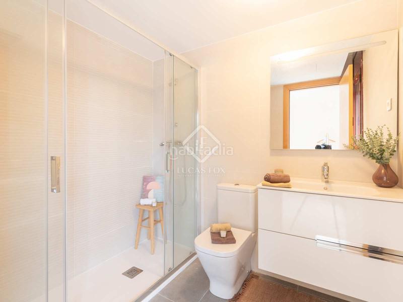 Foto 508b459b-f408-4e7c-9b4c-d2d1450a007f. Chalet con riscaldamento parcheggio piscina in La Pineda Castelldefels