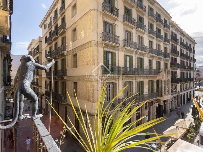 Foto e561d6f6-c2d7-4e1a-b8b8-c09e9637c79a. Piso  en excelentes condiciones de 2 dormitorios con 7m terraza en venta en el born en Barcelona