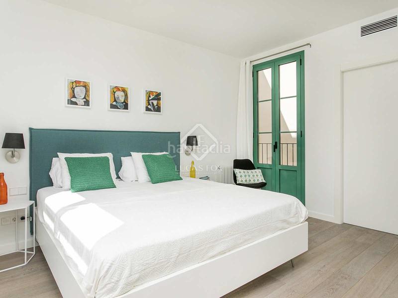 Foto 2f58e789-e169-49f7-b7cc-3f507a21b223. Ático  minimalista y modernista, en excelentes condiciones de 2 dormitorios con 70m terraza en venta en eixample derecho en Barcelona
