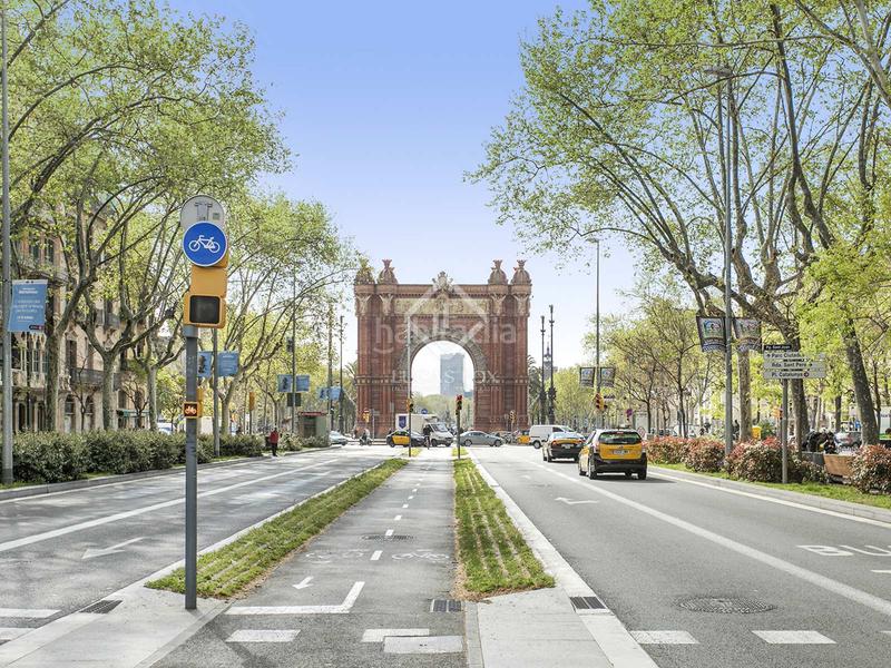 Foto 94dea75b-4fae-4dc4-ab53-c7a88bb1d259. Ático  minimalista y modernista, en excelentes condiciones de 2 dormitorios con 70m terraza en venta en eixample derecho en Barcelona