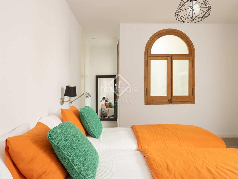 Foto f3a899f5-6928-422f-a689-ac9a9a18e1c9. Ático  minimalista y modernista, en excelentes condiciones de 2 dormitorios con 70m terraza en venta en eixample derecho en Barcelona