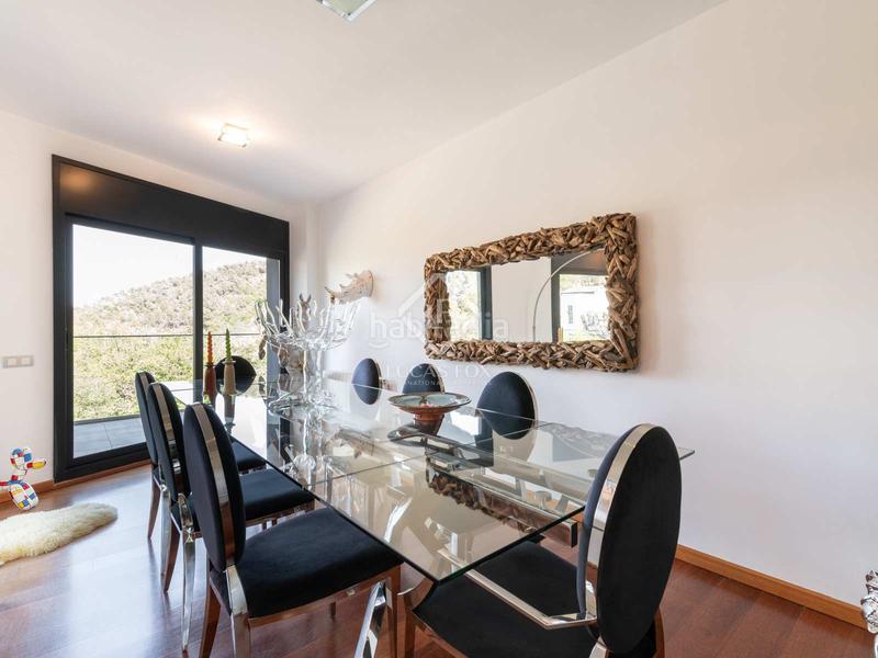 Foto 18c7f228-3c13-4ef7-856f-2330e4176675. Chalet mit heizung parking pool in Les Planes Sant Cugat del Vallès