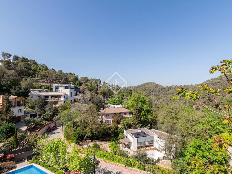 Foto 2afecfde-ddeb-45cf-879e-9c82c765fd98. Chalet mit heizung parking pool in Les Planes Sant Cugat del Vallès