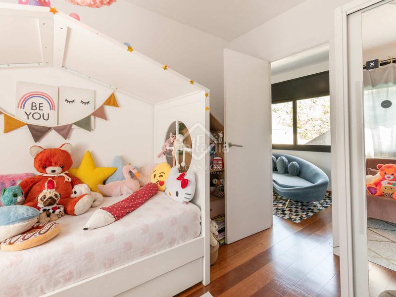 Foto 31d8c499-7018-4c0d-a122-bebdf97ac7e6. Chalet mit heizung parking pool in Les Planes Sant Cugat del Vallès