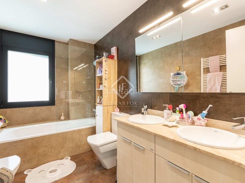 Foto 57737fac-0a51-488e-b610-2c13b7a82b02. Chalet mit heizung parking pool in Les Planes Sant Cugat del Vallès