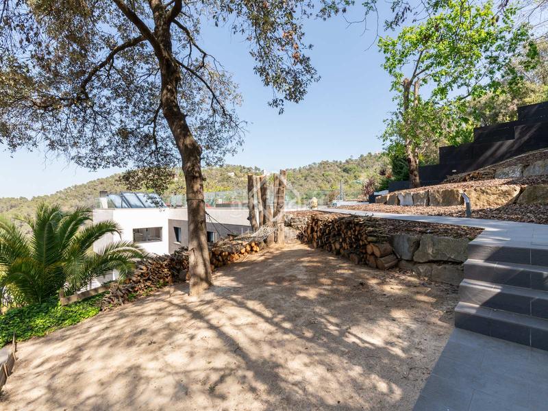 Foto 593e50a0-0fdf-424e-96e1-929db7172fc7. Chalet mit heizung parking pool in Les Planes Sant Cugat del Vallès