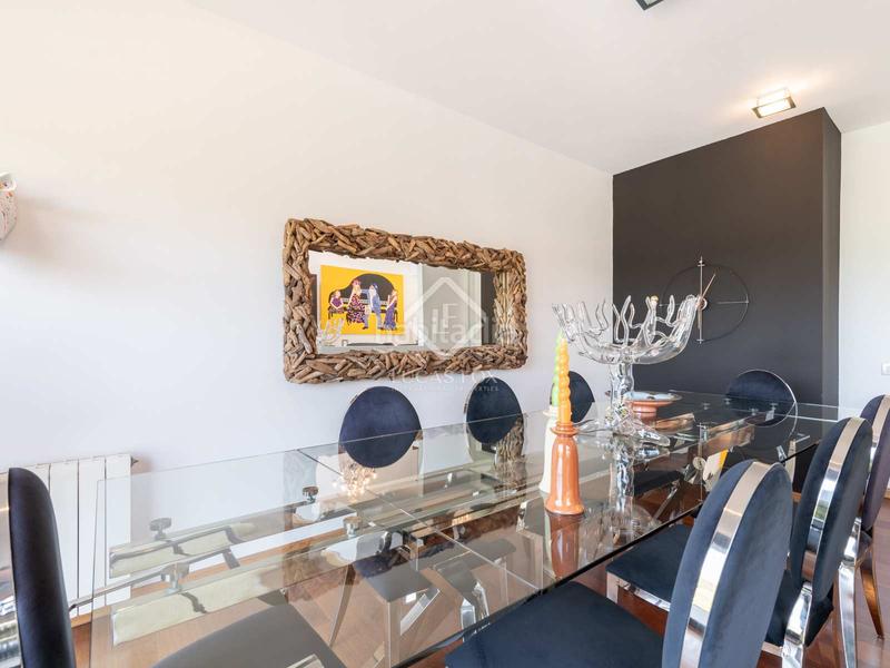 Foto b866b927-4665-49c5-a37c-997baeb7ebd0. Chalet mit heizung parking pool in Les Planes Sant Cugat del Vallès