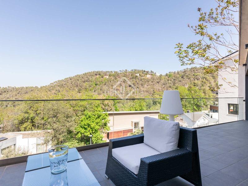 Foto ca8d0b16-f7d4-41e5-b82d-f0e3109b1e9f. Chalet mit heizung parking pool in Les Planes Sant Cugat del Vallès