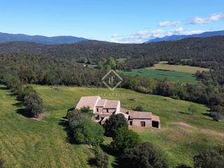 Masia a Darnius. Casa rural de 7 dormitorios en venta en alt empordà, girona